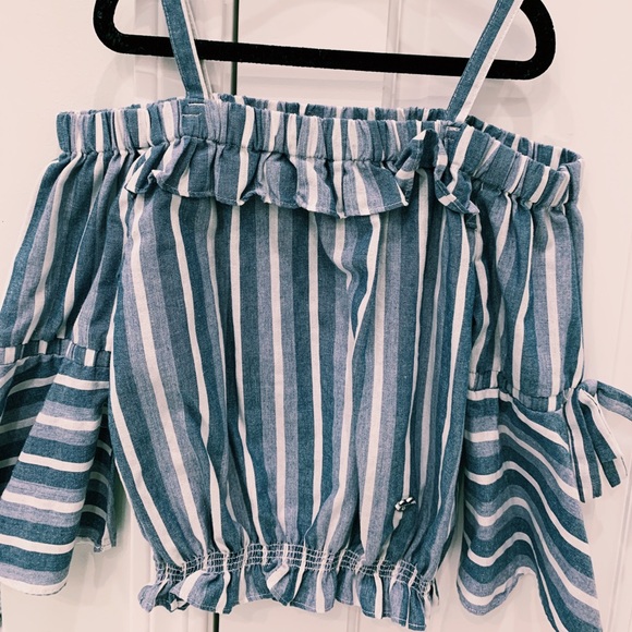 Tops - blue striped cold shoulder top